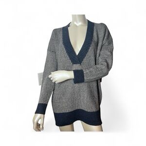 Kerisma V-Neck Sweater - Long Sleeve Navy and White Size M/L NWOT